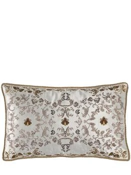 LES OTTOMANS | Embroidered Velvet Cushion,商家LUISAVIAROMA,价格¥1008