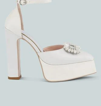 London Rag | Maeissa Pearls Brooch Detail Platform Block Heel Sandals,商家Verishop,价格¥616
