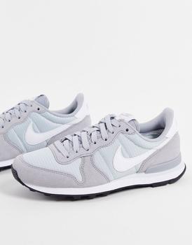 推荐Nike Internationalist trainers in wolf grey and white商品