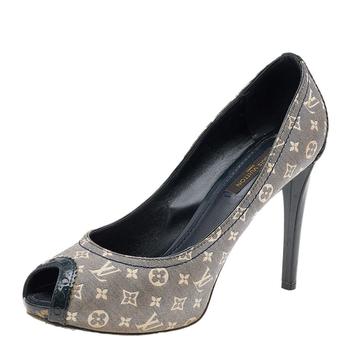 lv鞋, [二手商品] Louis Vuitton | Louis Vuitton Blue Mini Lin Monogram Canvas and Patent Leather Peep Toe Pumps Size 37商品图片 8.3折, 满1件减$100, 满减