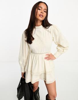 商品ASOS | ASOS DESIGN high neck embroidered playsuit with rara skirt in cream,商家ASOS,价格¥451图片