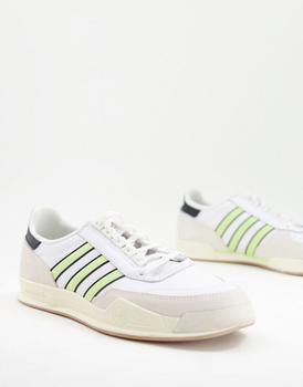推荐adidas Originals Squash Super trainers in white商品