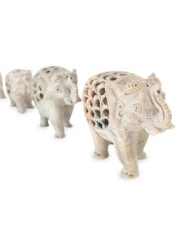 商品Anaya | Marble Hand-Carved 4-Piece Elephant Family,商家Saks Fifth Avenue,价格¥1810图片