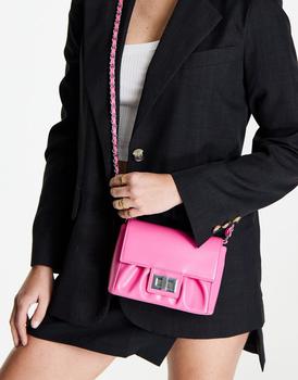 asos腋下包, ASOS | ASOS DESIGN ruched crossed body bag with chain strap in pink商品图片 8折