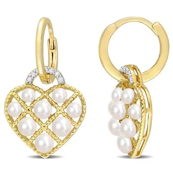 Mimi & Max | 2.5-3 MM Cultured Freshwater Pearl and Diamond Accent Heart Hoop Earrings in Yellow Plated Sterling Silver 4.6折, 独家减免邮费