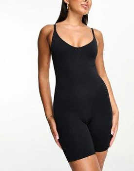 Hunkemoller | Hunkemoller seamless medium contouring thigh slimmer short bodysuit in black,商家ASOS,价格¥182