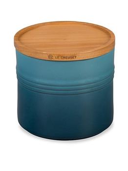 商品Le Creuset | 1.5-Quart Stoneware Canister with Wood Lid,商家Saks Fifth Avenue,价格¥397图片