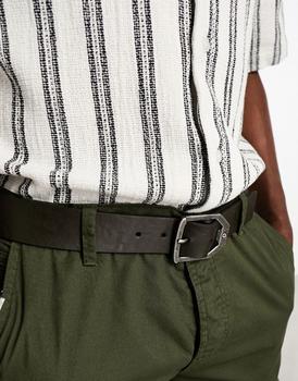 商品Ben Sherman | Ben Sherman Eastwood leather bottle opener buckle belt in brown,商家ASOS,价格¥150图片