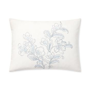 商品Ralph Lauren | Cosima Embroidery Decorative Pillow, 15" x 20",商家Macy's,价格¥849图片