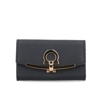 商品Salvatore Ferragamo | Salvatore Ferragamo Gancini Key Case,商家Cettire,价格¥2229图片