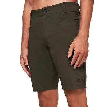 推荐Oakley Men's Baseline Hybrid 21" 2.0 Shorts商品