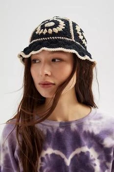 推荐Bella Crochet Bucket Hat商品