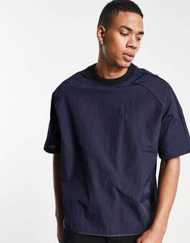 推荐ASOS DESIGN oversized t-shirt with half sleeve in navy woven fabric商品
