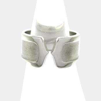 商品Cartier | Cartier Vintage Double C 18K White Gold Ring EU 54,商家The Luxury Closet,价格¥9526图片