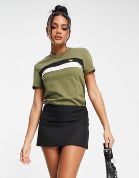 推荐adidas Originals 'ski chic' stripe t-shirt in olive green商品