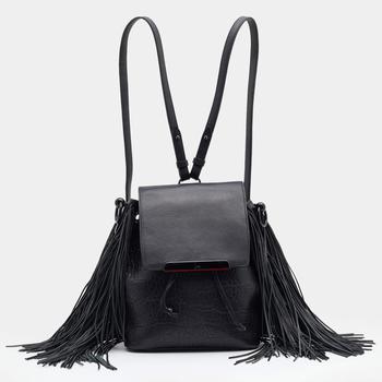 推荐Christian Louboutin Black Pebbled Leather Fringe Lucky L Backpack商品