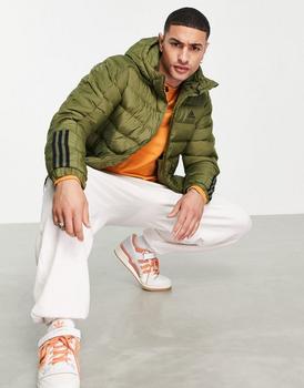 推荐adidas Outdoor puffer jacket with hood and three stripes in khaki - MGREEN商品