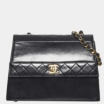 [二手商品] Chanel | Chanel Black Timeless CC Lambskin Leather Flap Bag商品图片,9折