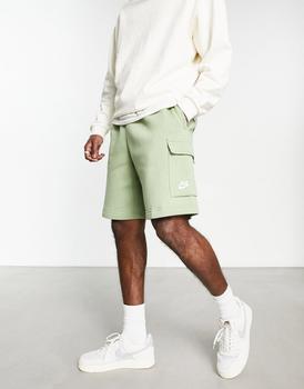 推荐Nike Club fleece cargo shorts in green商品