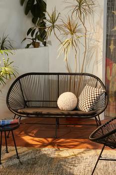 商品Urban Outfitters | Acapulco Indoor/Outdoor Woven Love Seat,商家Urban Outfitters,价格¥4557图片