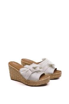 Born | Women's Adalia Slides In Cream,商家Premium Outlets,价格¥493