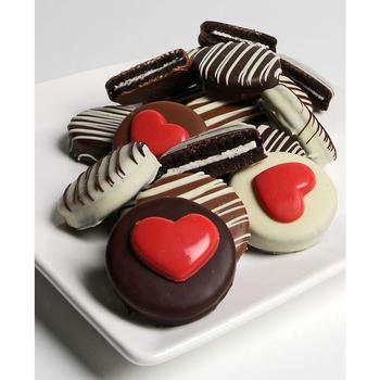 商品Chocolate Covered Company | Valentine's Day Heart Classic Belgian Chocolate Oreo Cookies, 12 Piece,商家Macy's,价格¥277图片