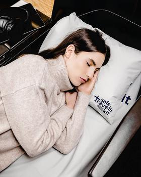 商品Safe Travels Kit | Luxury Travel Airplane Seat Cover & Pillow Case Set,商家Bloomingdale's,价格¥319图片