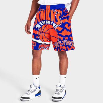 推荐Men's Mitchell & Ness New York Knicks NBA Jumbotron 2.0 All-Over Print Shorts商品