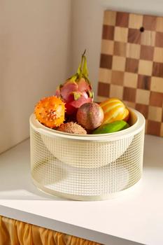 商品Urban Outfitters | Anna Fruit Bowl,商家Urban Outfitters,价格¥297图片