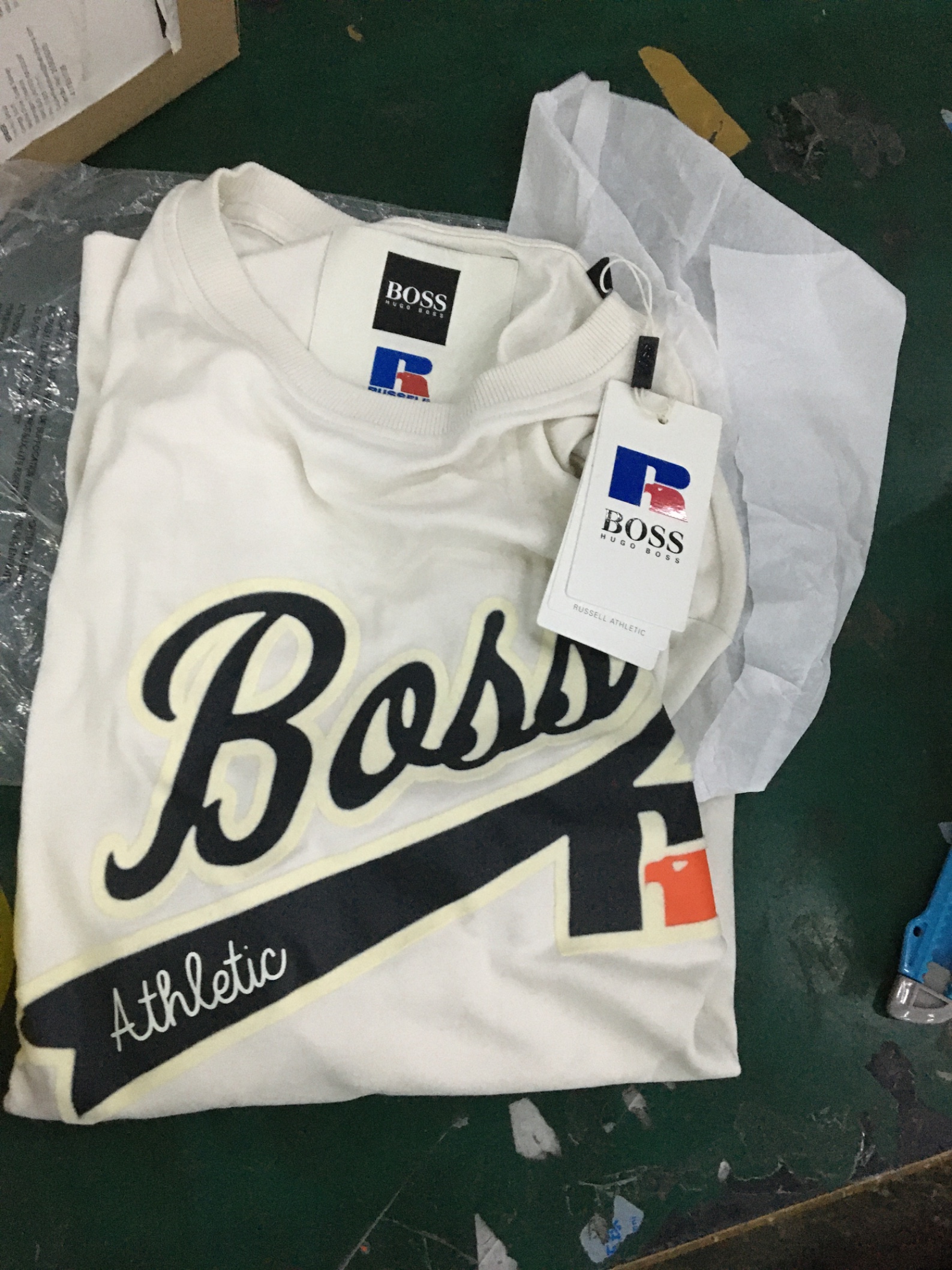 推荐BOSS X Russell Athletic Men's Chest Logo T-Shirt - Navy 商品