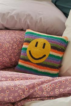 推荐Happy Face Mini Crochet Throw Pillow商品