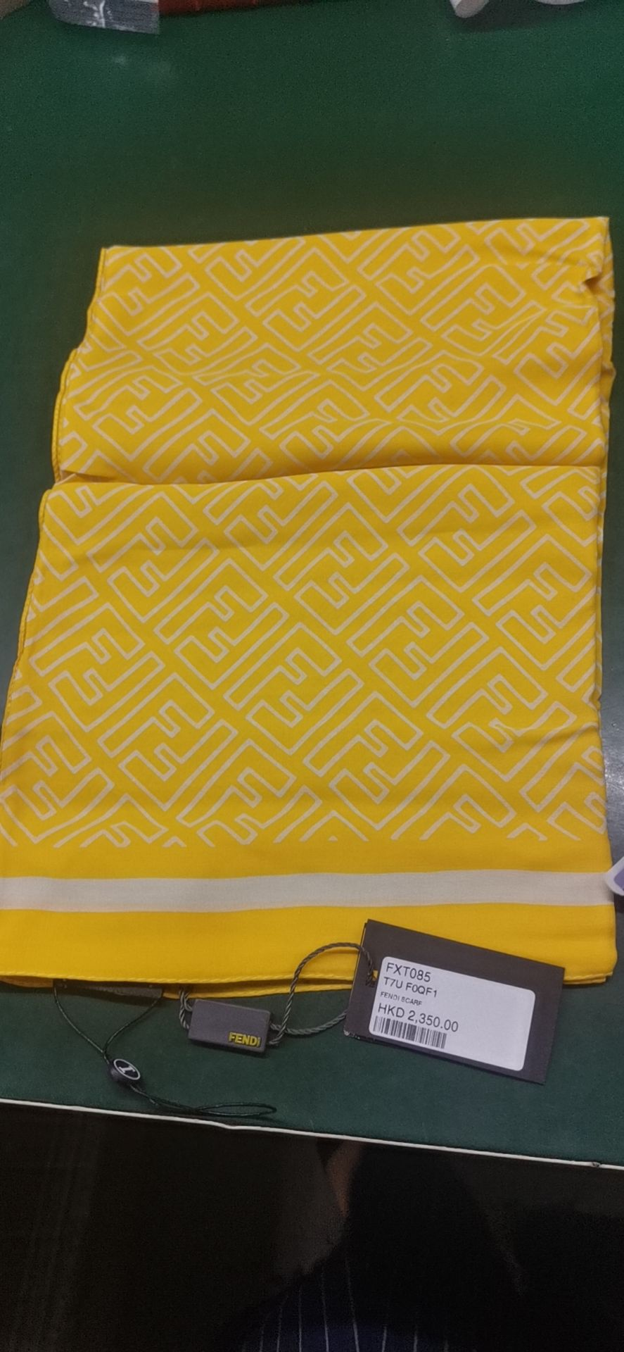 芬迪围巾多少钱, Fendi | FENDI 女士黄丝巾 FXT085-T7U-F0QF1商品图片 独家减免邮费