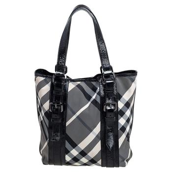 美国burberry tote, [二手商品] Burberry | Burberry Black Beat Check Nylon and Patent Leather Lowry Tote商品图片 2折
