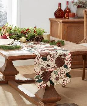 Elrene | Berry Pinecone Cutwork Centerpiece, 13" x 36",商家Macy's,价格¥190