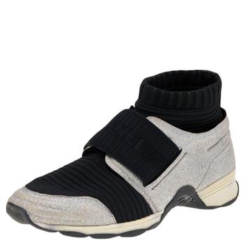 香奈儿鞋是什么牌子, [二手商品] Chanel | Chanel Black/Silver Glitter And Knit Fabric CC High Top Sneakers Size 38商品图片 6.6折