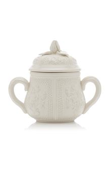 商品MoDA | Moda Domus - Relief and Doot Earthenware Sugar Pot - Color: White - Material: Earthenware - Moda Operandi,商家Moda Operandi,价格¥602图片