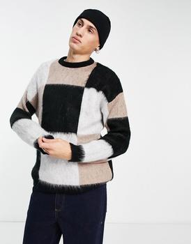 ASOS | ASOS DESIGN fluffy knit checkerboard jumper in black white and beige商品图片,