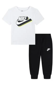 NIKE | Kids' Gradient Futura T-Shirt & Joggers Set,商家Nordstrom Rack,价格¥151