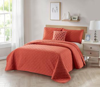 商品Bibb Home 4 Piece Solid Quilt Set with Cushion,商家Premium Outlets,价格¥242图片