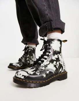 推荐Dr Martens 1460 Pascal boots in floral shadow print商品