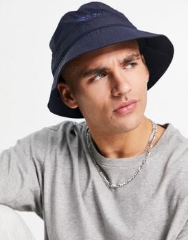 推荐Jack Wolfskin Lightsome bucket hat in navy商品