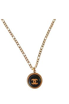 推荐Gold Necklace with Chanel Button商品