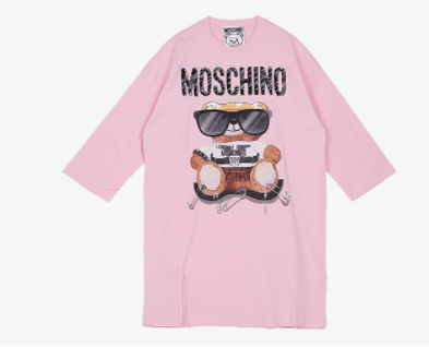 推荐MOSCHINO/莫斯奇诺 女士粉色棉质刺绣印花拼接小熊中袖连衣裙04545540 V3224（清仓特价）商品