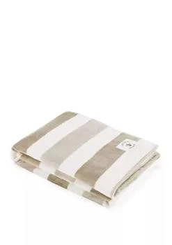 Nautica | Awning Stripe Ultra-Plush Throw Blanket,商家Belk,价格¥521
