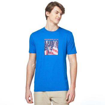 推荐Oakley Men's USA Flag Picture Short Sleeve Tee商品