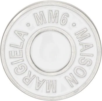 MM6 | White & Silver Round Logo Pin,商家Ssense US,价格¥2136