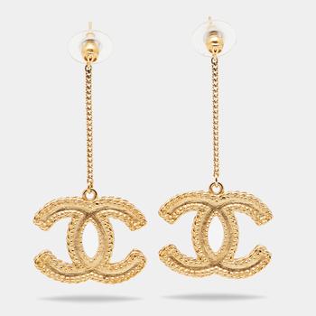 推荐Chanel CC Gold Tone Earrings商品