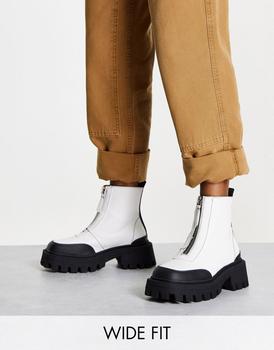 推荐ASOS DESIGN Wide Fit Autumn square toe front zip boots in white商品