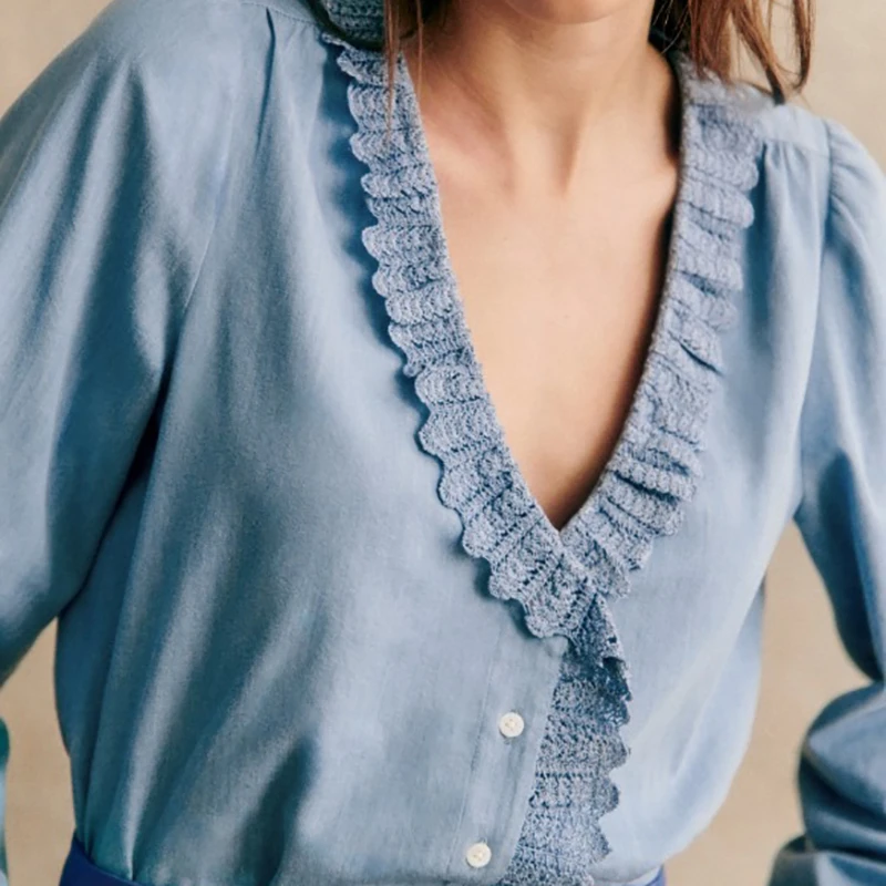 推荐Sezane 女士淡蓝色有机棉绣花带V领和略蓬松袖子设计长袖衬衫商品
