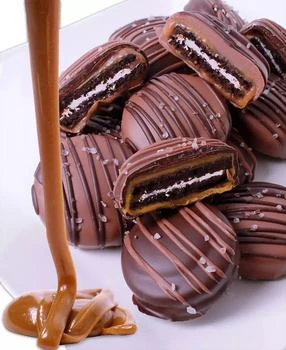 Chocolate Covered Company | 12-pc. Sea Salt Chocolate Oreo Gift Set,商家Macy's,价格¥242